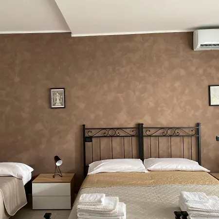 Poggiofranco Апартаменты *